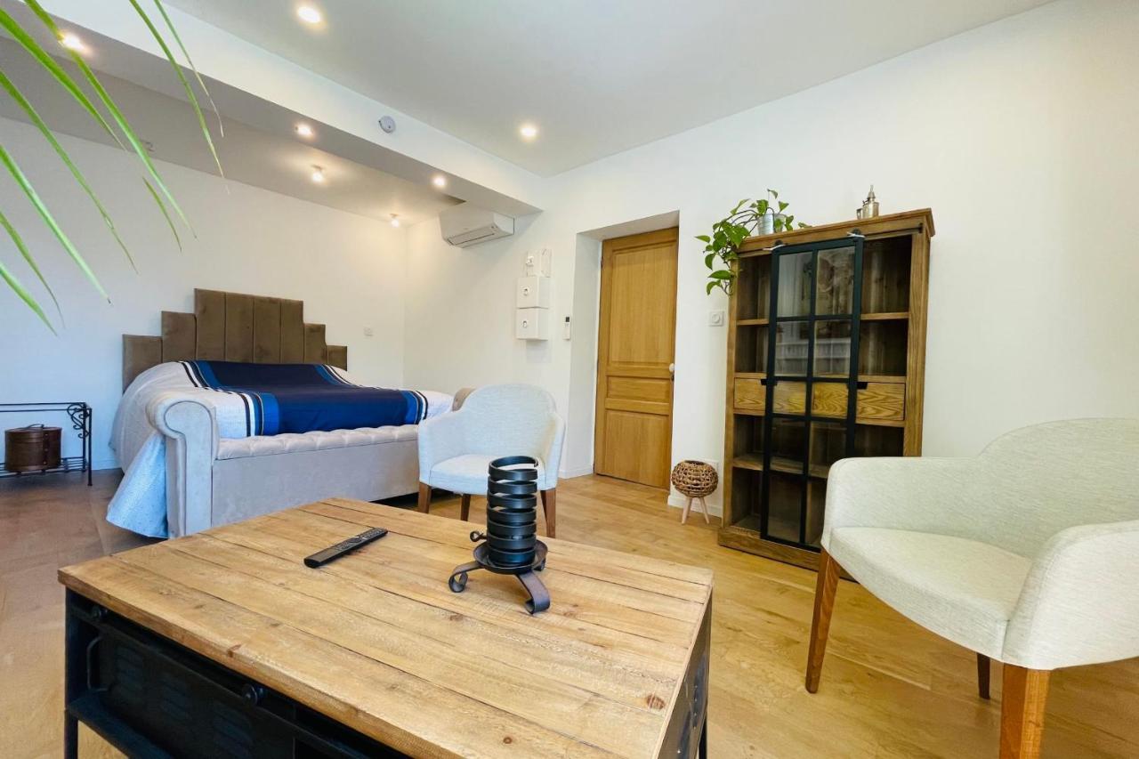 The Balzacienne Room In A Charming Mansion At The Gates Of Tours Saint-Avertin Exterior photo