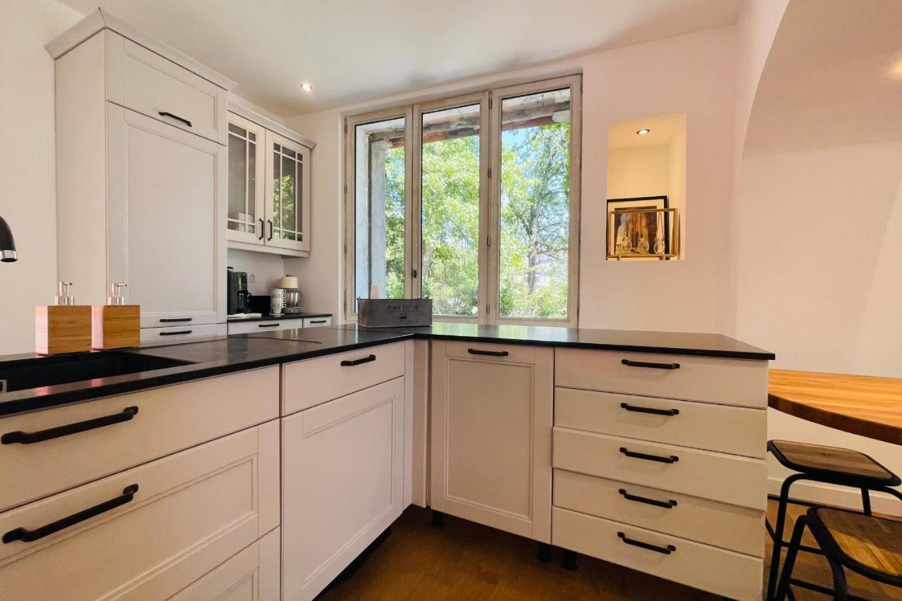 The Balzacienne Room In A Charming Mansion At The Gates Of Tours Saint-Avertin Exterior photo