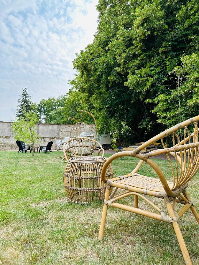 The Balzacienne Room In A Charming Mansion At The Gates Of Tours Saint-Avertin Exterior photo